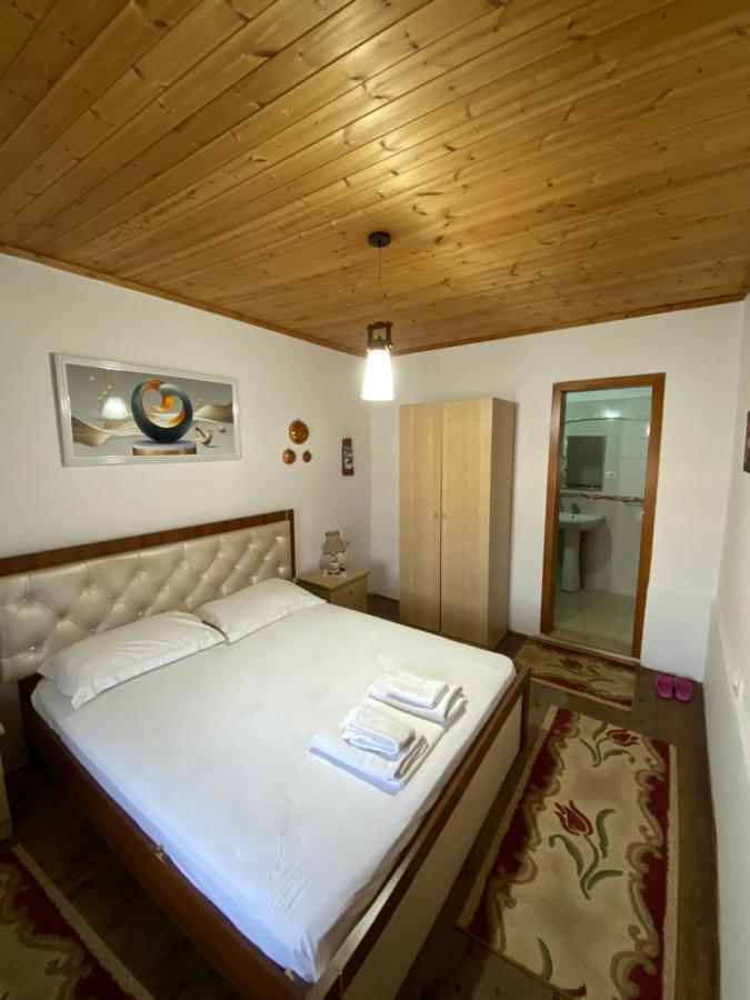 Aria Baci Guest House بيرات المظهر الخارجي الصورة
