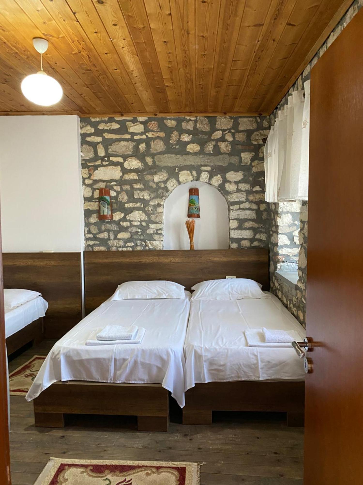 Aria Baci Guest House بيرات المظهر الخارجي الصورة