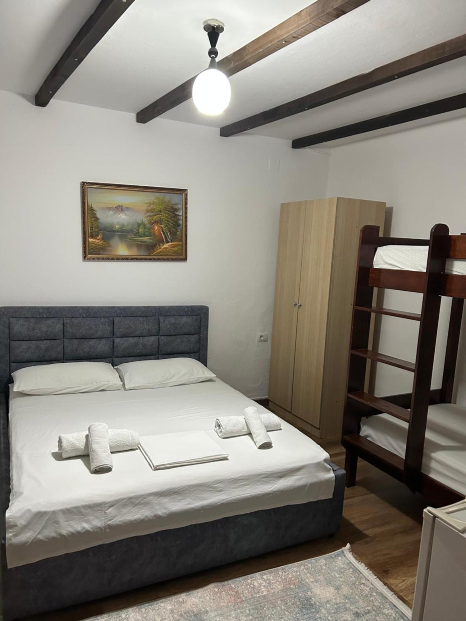 Aria Baci Guest House بيرات المظهر الخارجي الصورة